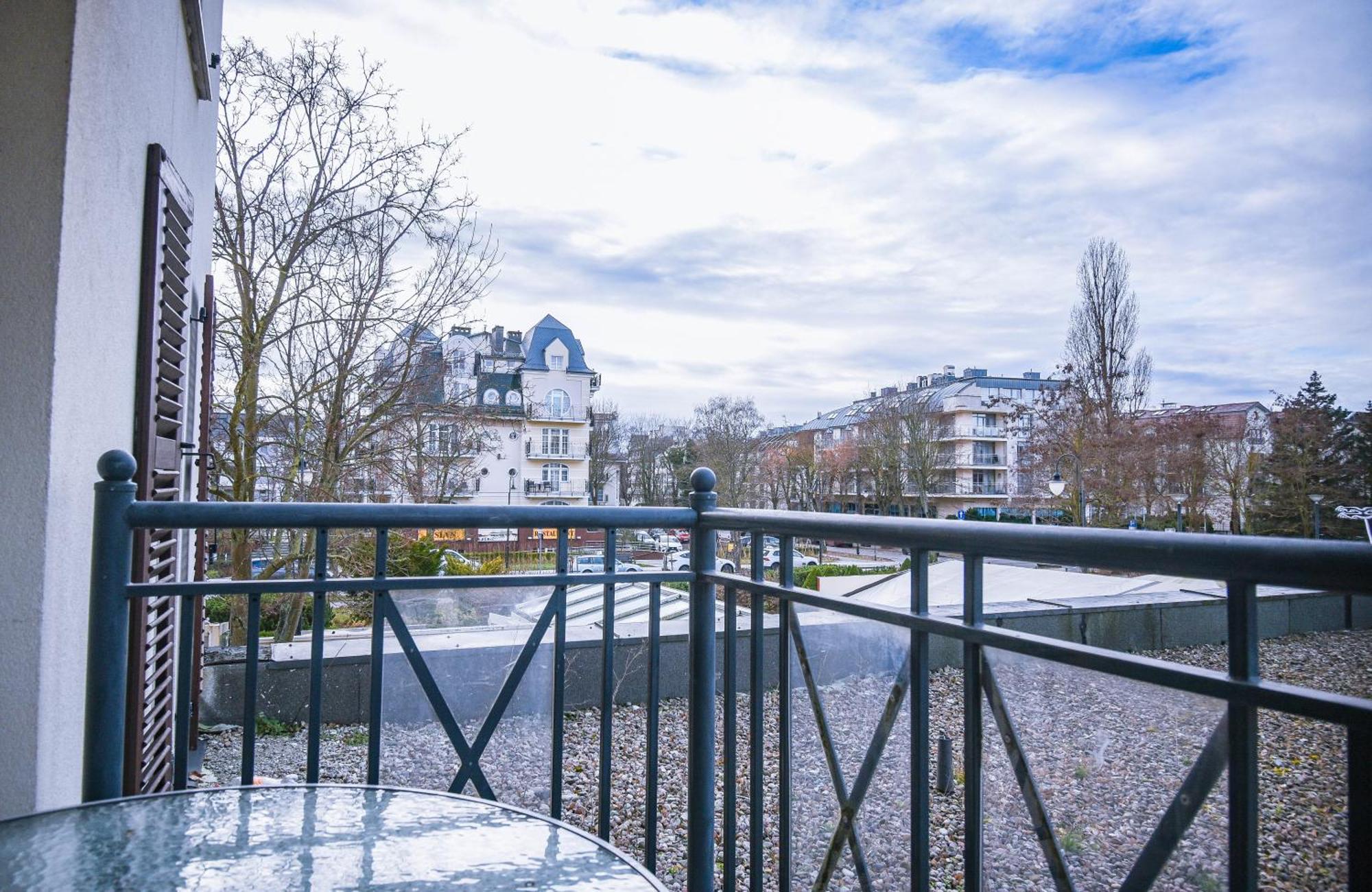 Świnoujście Apartamenty Promenada Z Tarasem I Parkingiem - Apartamenty Na Wyspie מראה חיצוני תמונה